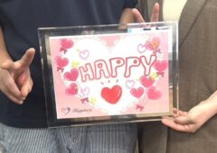 “ＨＡＰＰＹ！”最高に幸せで～す❤ 昨日はとても仲の良いお二人がご成婚手続きにご来店されました！ 幸子お姉さんも幸せ一杯で～す(#^^#)